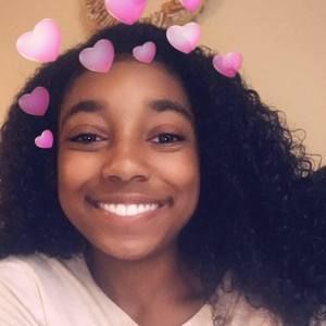 Meet your Posher, Elysse